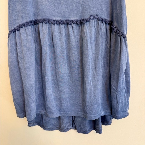 2/$15 Cable & Gauge - Blue Crochet Trim Sleeveless Peplum Tank Top Size SP - Picture 4 of 7